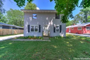 616 E Slocum St, Whitehall, MI 49461 - Photo 2