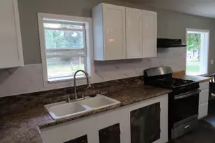 70293 Sheridan Dr, Edwardsburg, MI 49112 - Photo 8