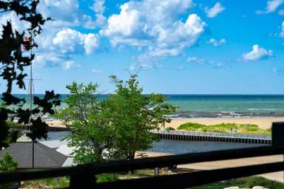 83 Michigan Avenue, South Haven, MI 49090 - Photo 2