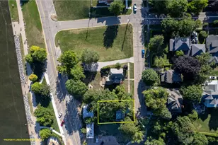 83 Michigan Ave, South Haven, MI 49090 - Photo 8