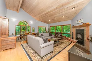 7217 Hawthorn Valley Ave, Kalamazoo, MI 49009 - Photo 4