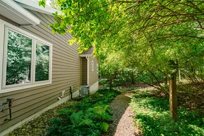 7217 Hawthorn Valley Avenue, Kalamazoo, MI 49009 - Photo 54