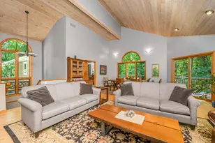 7217 Hawthorn Valley Ave, Kalamazoo, MI 49009 - Photo 6