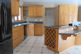 7217 Hawthorn Valley Ave, Kalamazoo, MI 49009 - Photo 10