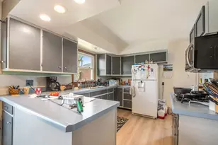 27532 May St, Edwardsburg, MI 49112 - Photo 8