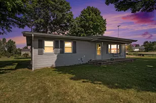 27532 May St, Edwardsburg, MI 49112 - Photo 2