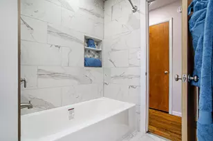 510 East Dr, Marshall, MI 49068 - Photo 16