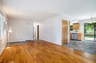 510 East Dr, Marshall, MI 49068 - Photo 6