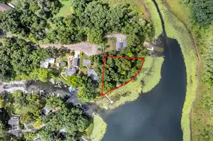 920 Cambridge Dr, Onsted, MI 49265 - Photo 1