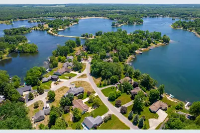 6685 Cedar Trace, Canadian Lakes, MI 49346 - Photo 8