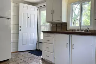 379 Western Ave, Benton Harbor, MI 49022 - Photo 10