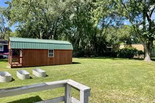 379 Western Ave, Benton Harbor, MI 49022 - Photo 16