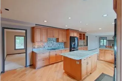 8415 Bridge Road, Grosse Ile, MI 48138 - Photo 12