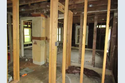 562 W Van Buren Street, Battle Creek, MI 49037 - Photo 10