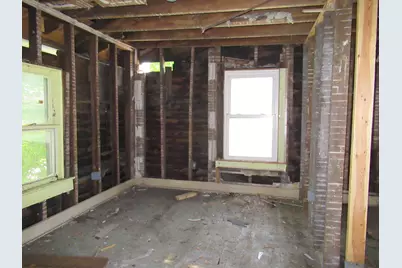 562 W Van Buren Street, Battle Creek, MI 49037 - Photo 12