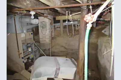 562 W Van Buren Street, Battle Creek, MI 49037 - Photo 18