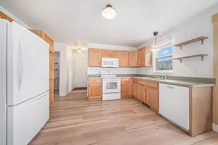 403 Pembroke Dr, Saline, MI 48176 - Photo 14