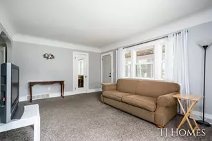 52 Holly St SW, Grand Rapids, MI 49548 - Photo 8