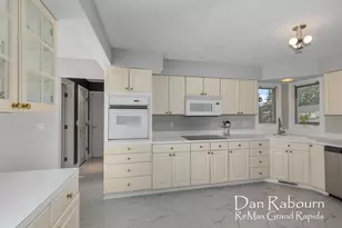 5391 Ticonderoga Dr SE, Kentwood, MI 49508 - Photo 12
