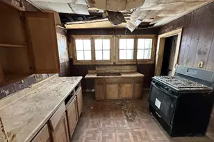 255 High St, Benton Harbor, MI 49022 - Photo 14