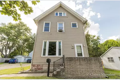 917 S Bridge Street, Belding, MI 48809 - Photo 4