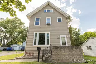 917 S Bridge St, Belding, MI 48809 - Photo 4