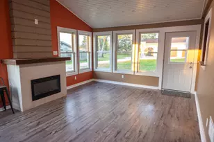 710 S Elm St, Three Oaks, MI 49128 - Photo 4