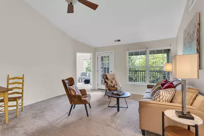 745 W Barrington Circle, Jackson, MI 49203 - Photo 8