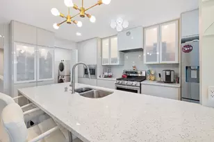 1802 Lakeshore Dr, Saint Joseph, MI 49085 - Photo 8