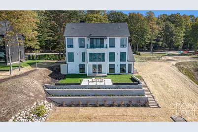 2576 Lakeshore Drive, Fennville, MI 49408 - Photo 2