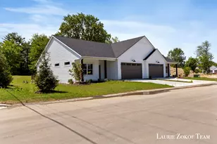 4341 Tallman Woods Dr NW, Grand Rapids, MI 49534 - Photo 2