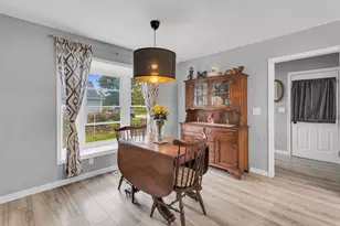 2018 W Coachlight Dr, Jackson, MI 49201 - Photo 10