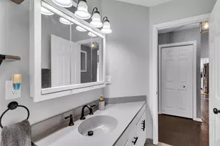 2018 W Coachlight Dr, Jackson, MI 49201 - Photo 24