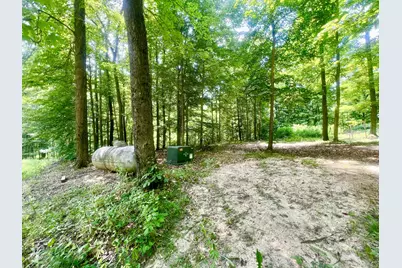 2201 S Sand Lake Road, Hillsdale, MI 49242 - Photo 14