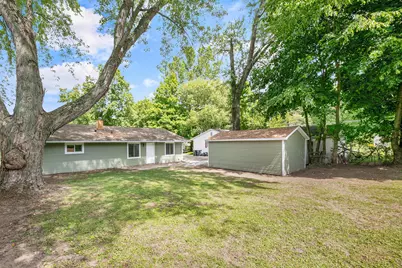802 Carrol Street, Buchanan, MI 49107 - Photo 4