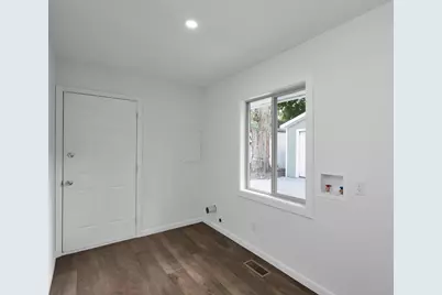 802 Carrol Street, Buchanan, MI 49107 - Photo 16