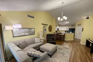 732 W Barrington Cir, Jackson, MI 49203 - Photo 10