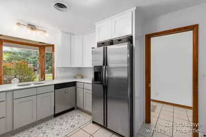 15 Birch Hill Drive, Battle Creek, MI 49015 - Photo 12