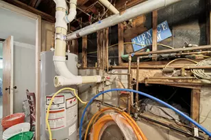 6665 Lakeshore Rd, Manistee, MI 49660 - Photo 46