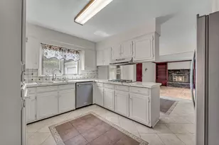 2701 Brookhaven Dr, Portage, MI 49024 - Photo 12