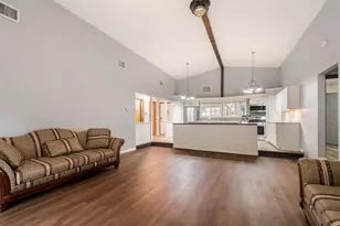 5544 Wendzel Dr, Coloma, MI 49038 - Photo 4