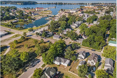 703 E Dowland, Ludington, MI 49431 - Photo 4