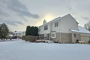 47498 Fox Run Dr, Canton, MI 48187 - Photo 4