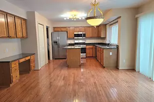 47498 Fox Run Dr, Canton, MI 48187 - Photo 8