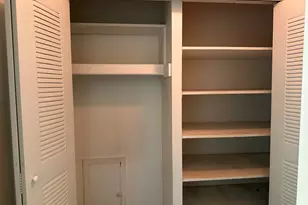 4921 N Crooks Rd, Royal Oak, MI 48073 - Photo 22