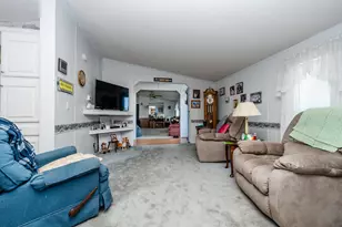 2462 Maple Ln, Benton Harbor, MI 49022 - Photo 6