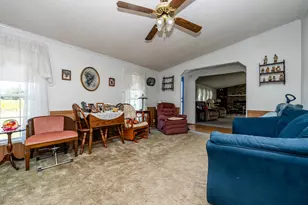 2462 Maple Ln, Benton Harbor, MI 49022 - Photo 12