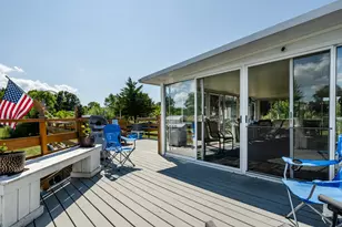 2462 Maple Ln, Benton Harbor, MI 49022 - Photo 24