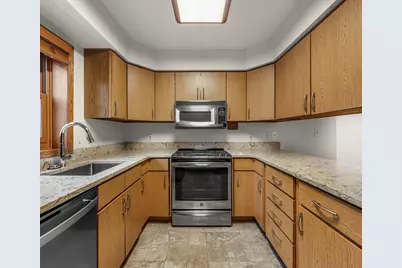 651 N 5th Avenue, Ann Arbor, MI 48104 - Photo 10