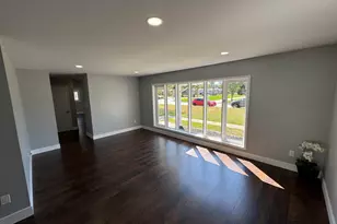 4655 Ashburton Pl, Sterling Heights, MI 48310 - Photo 12